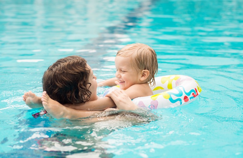 Baby Tumlesvømning Shutterstock